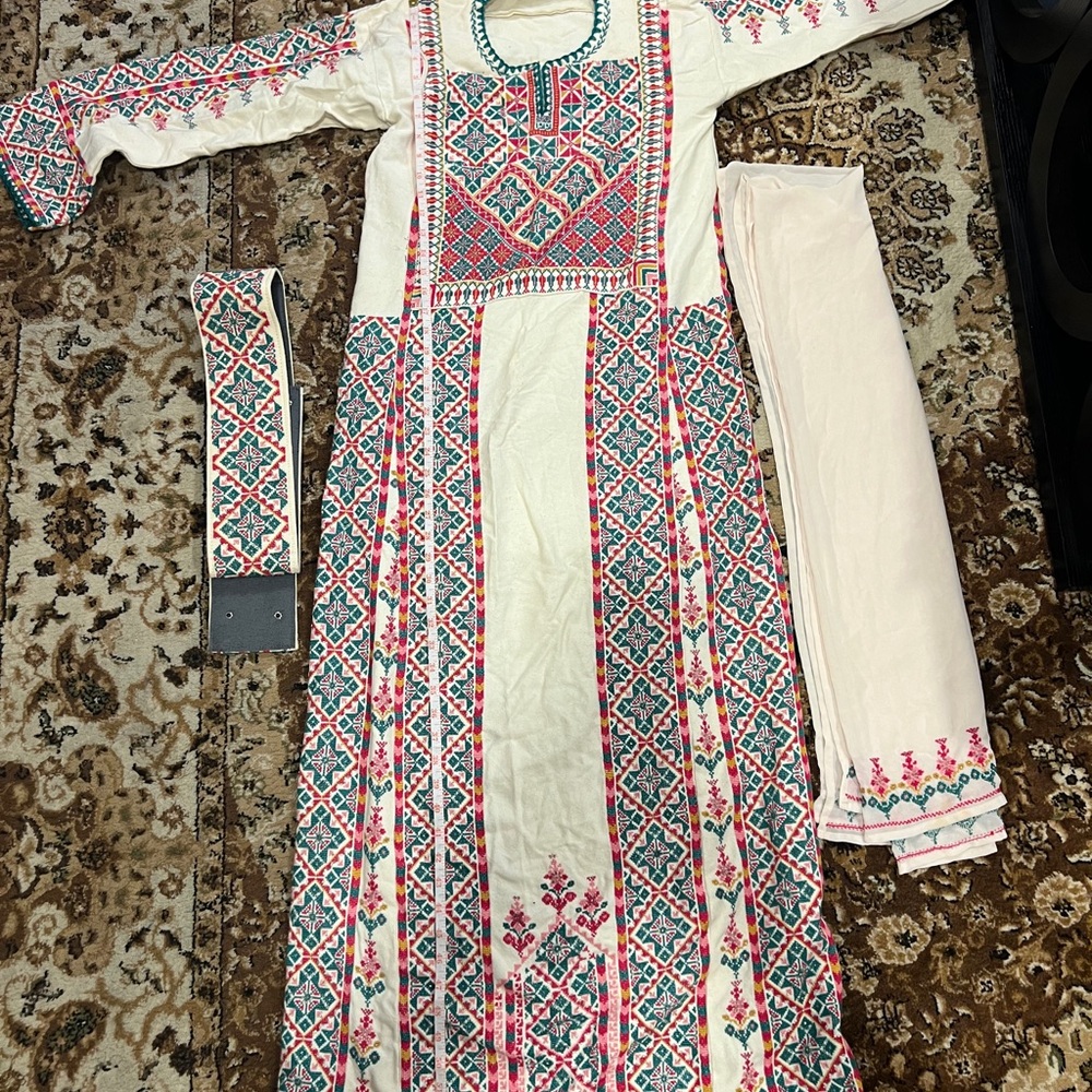 Palestinian handmade thoub